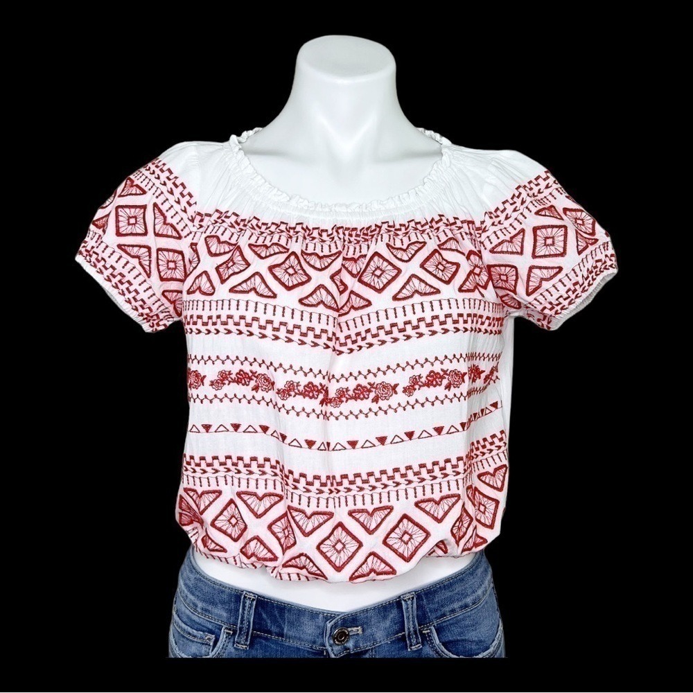 Altar'd State White & Red Embroidered Top Blouse White & Red Medium